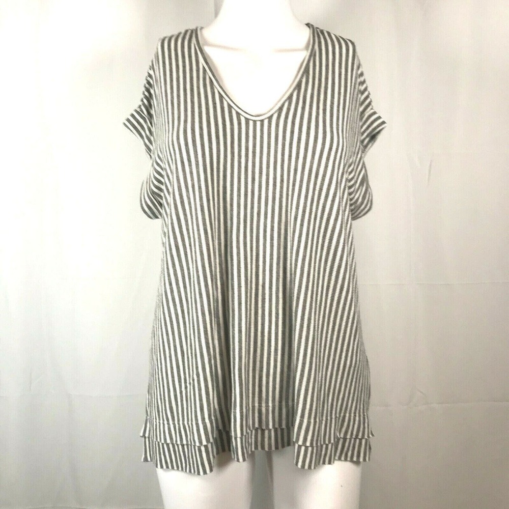 COA Shirt Womens Sz S Black White Striped Lightweight Flowy Tunic Top Comfort